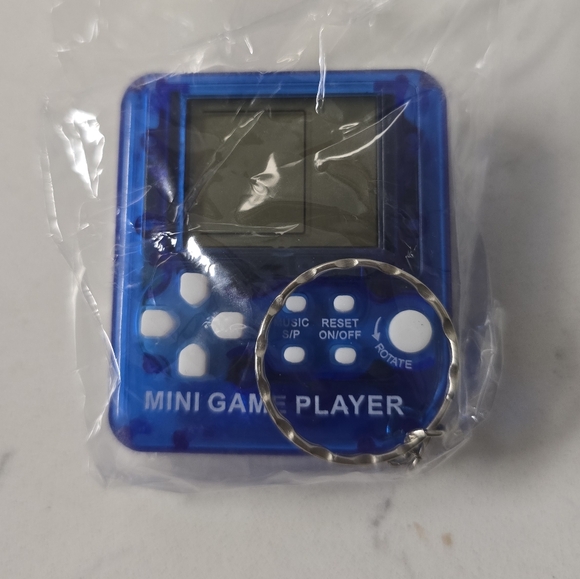 Mini Game Player Keychain Blue - Picture 3 of 4